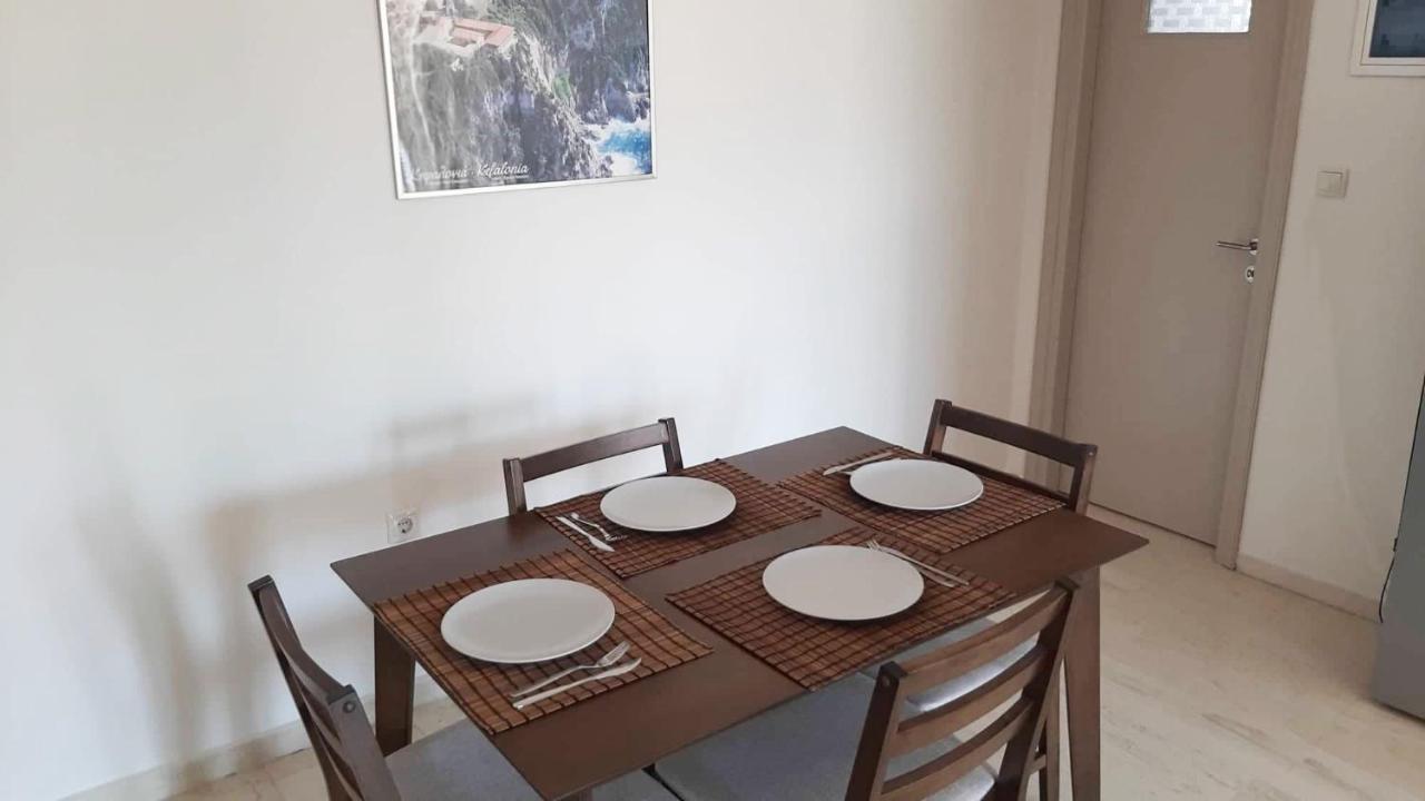 Tasias Apartments Lixouri Buitenkant foto